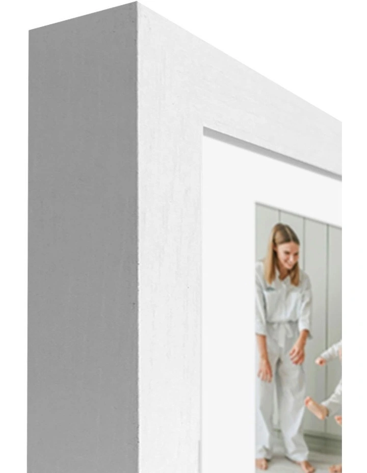 Premium Collage Photo Frame 16x20 4x6 8 Photos in White image 3