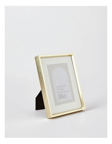 Aluminium Photo Frame 15x20cm Matted to 10x15cm in Gold