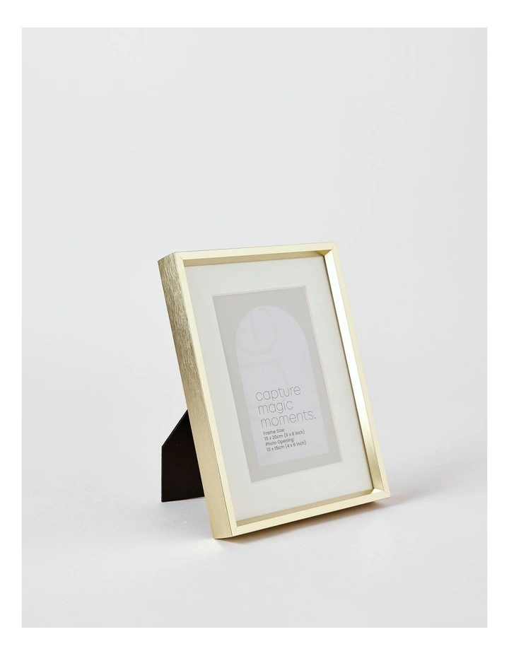Aluminium Photo Frame 15x20cm Matted to 10x15cm in Gold image 1