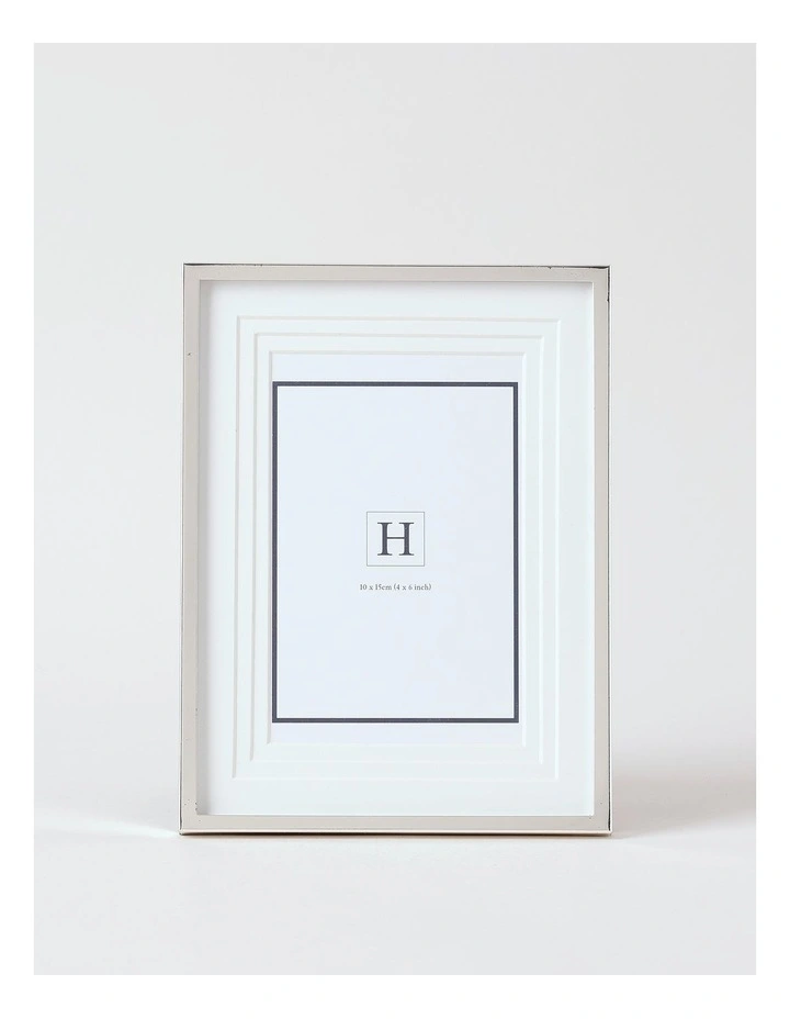 Triple Matte Look Frame 10x15cm in Silver image 1