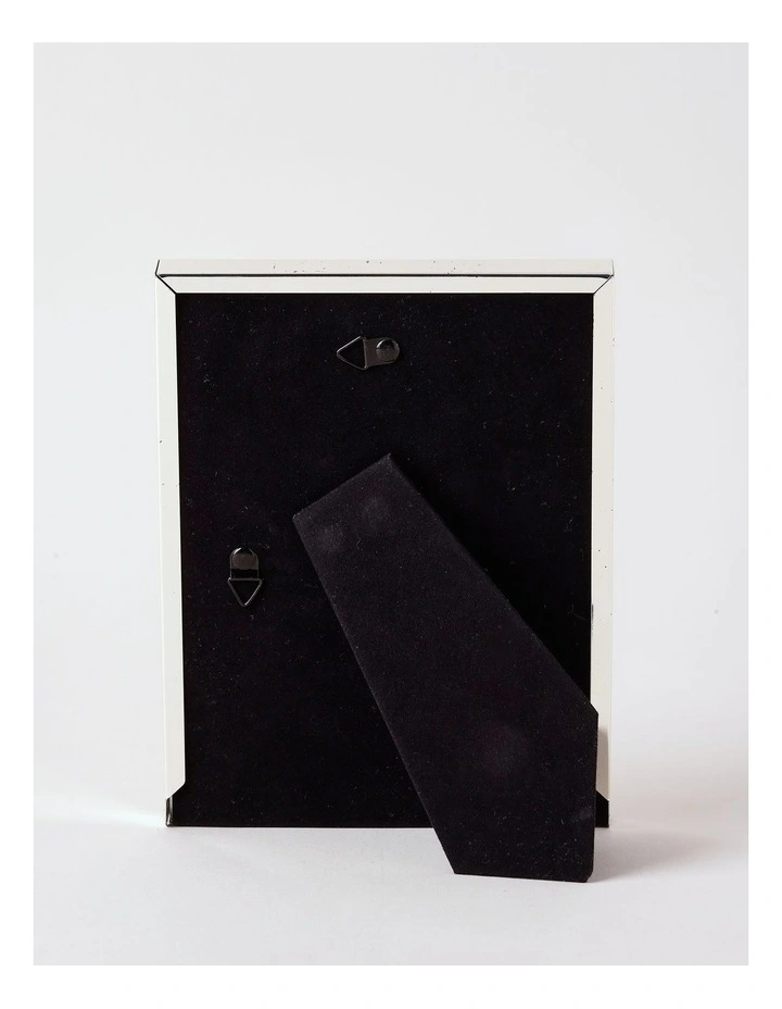 Triple Matte Look Frame 10x15cm in Silver image 3