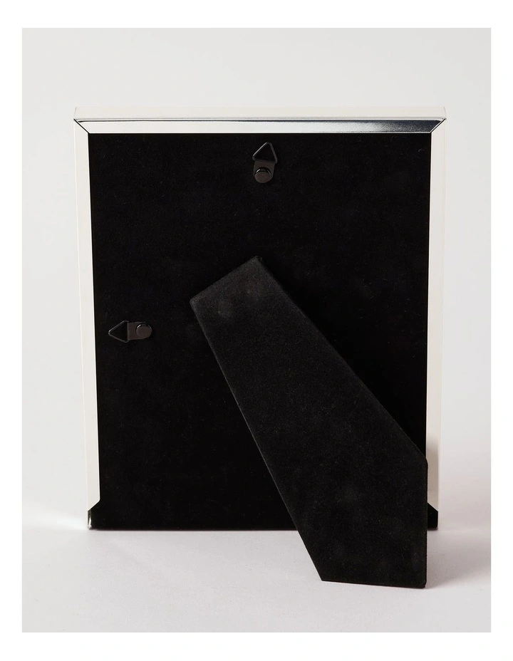 Triple Matte Look Frame 15x20cm in Silver image 3