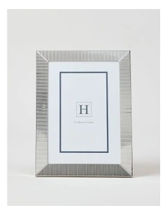 Grace Fine Ribbed Metal Photo Frame 13x18cm in Silver