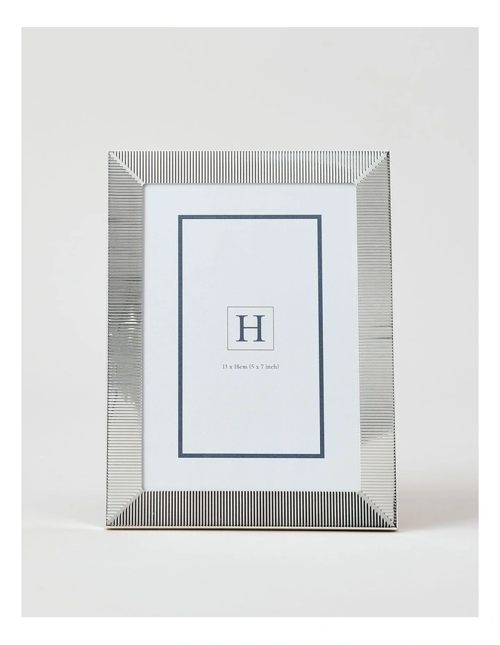 Grace Fine Ribbed Metal Photo Frame 13x18cm in Silver image 1