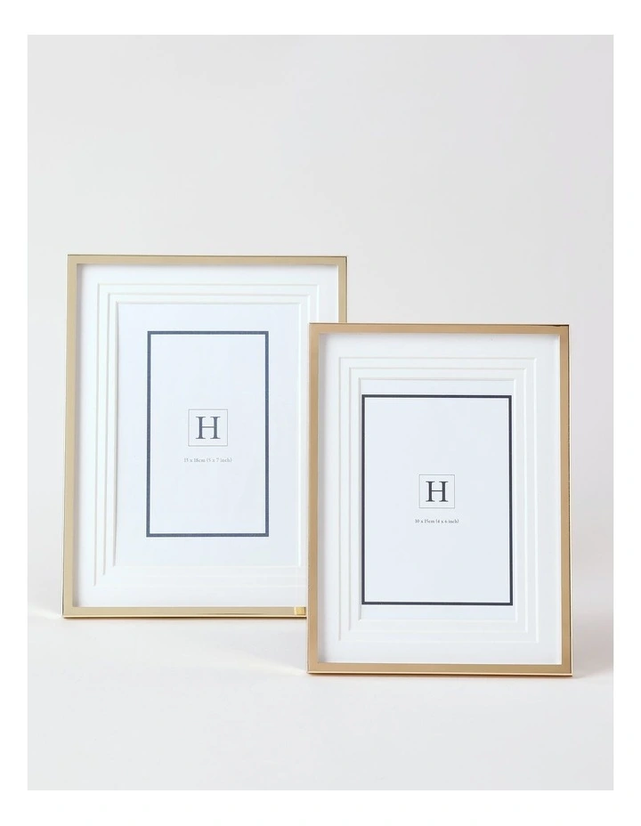 Triple Mat Look Frame 10x15cm in Gold image 4