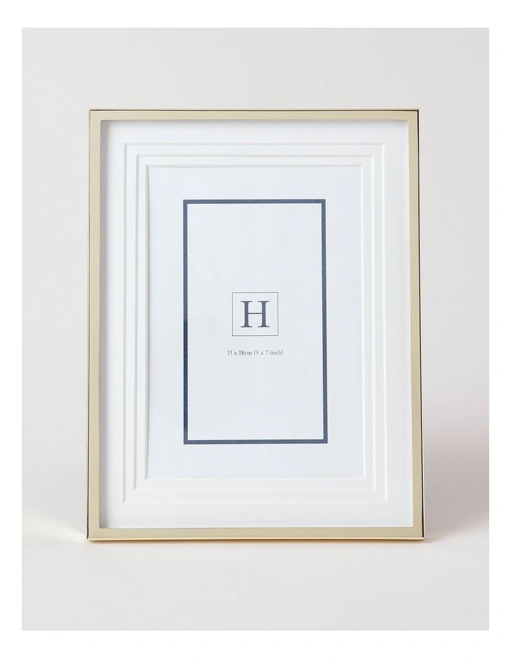 Triple Mat Look Frame 13x18cm in Gold image 1