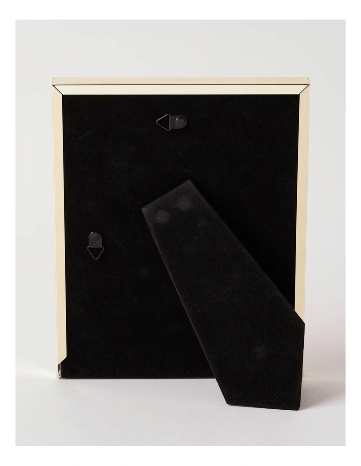 Triple Mat Look Frame 13x18cm in Gold image 3