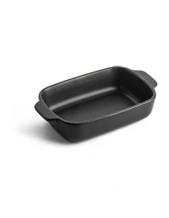 Small Baker Stoneware in Black