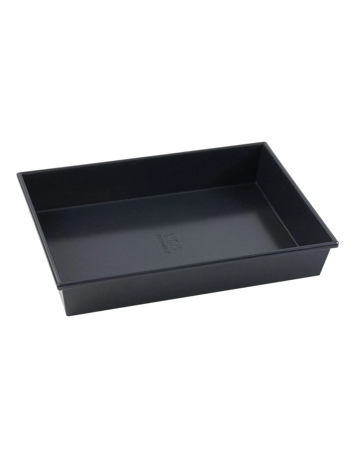 Ultimate Non-Stick Rectangular Cake Pan 33x23cm in Black image 1