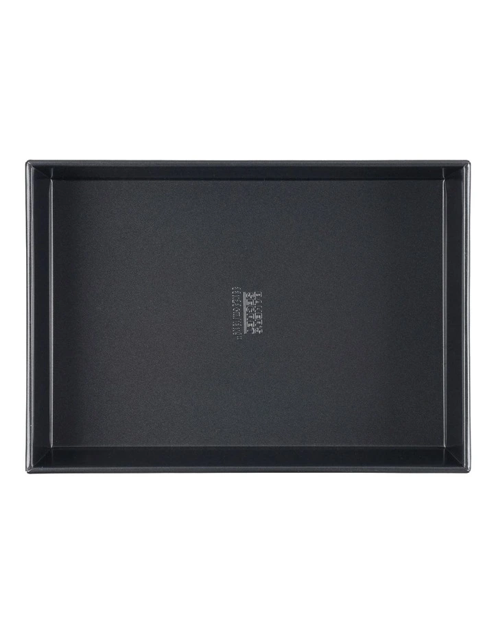 Ultimate Non-Stick Rectangular Cake Pan 33x23cm in Black image 2