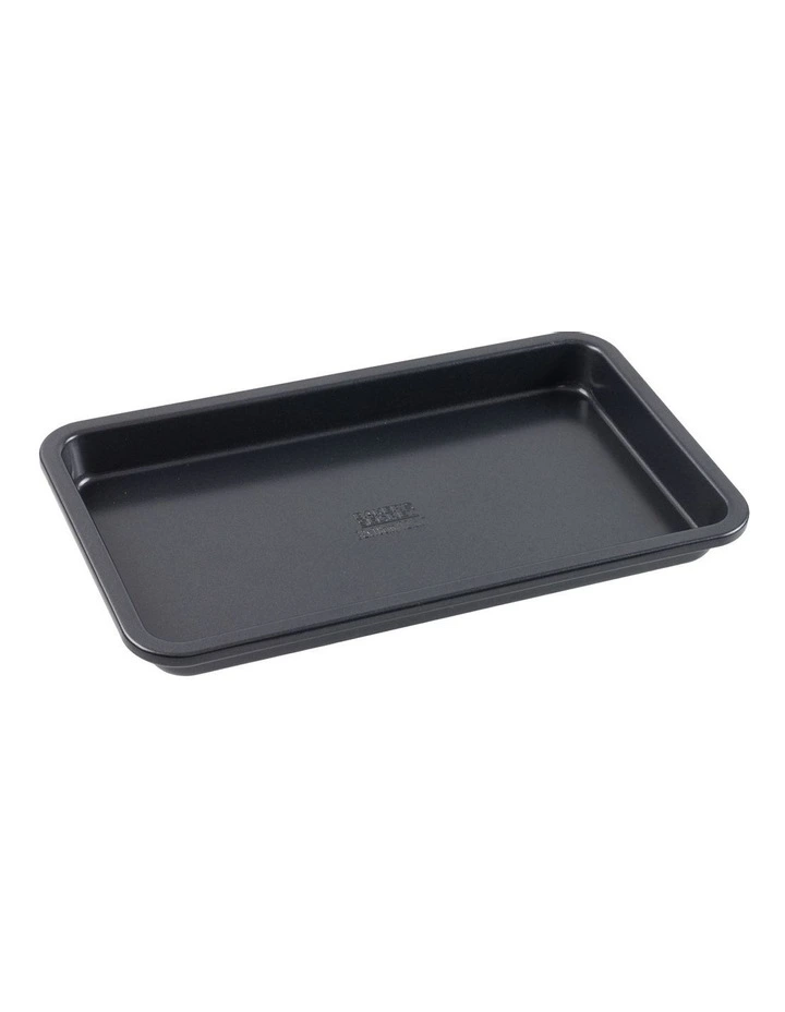 Ultimate Non-Stick Brownie Pan 32x18cm in Black image 1