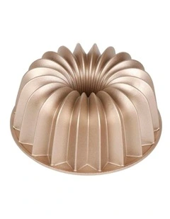 French Wreath Fluted Pan 22.5x10cm in Champagne