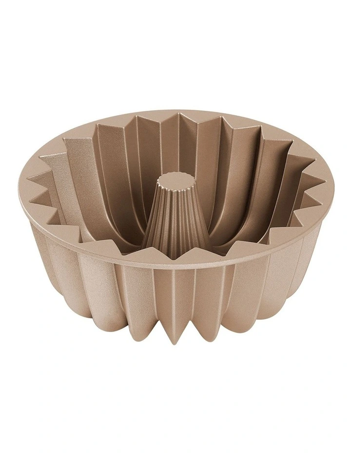 French Wreath Fluted Pan 22.5x10cm in Champagne image 2