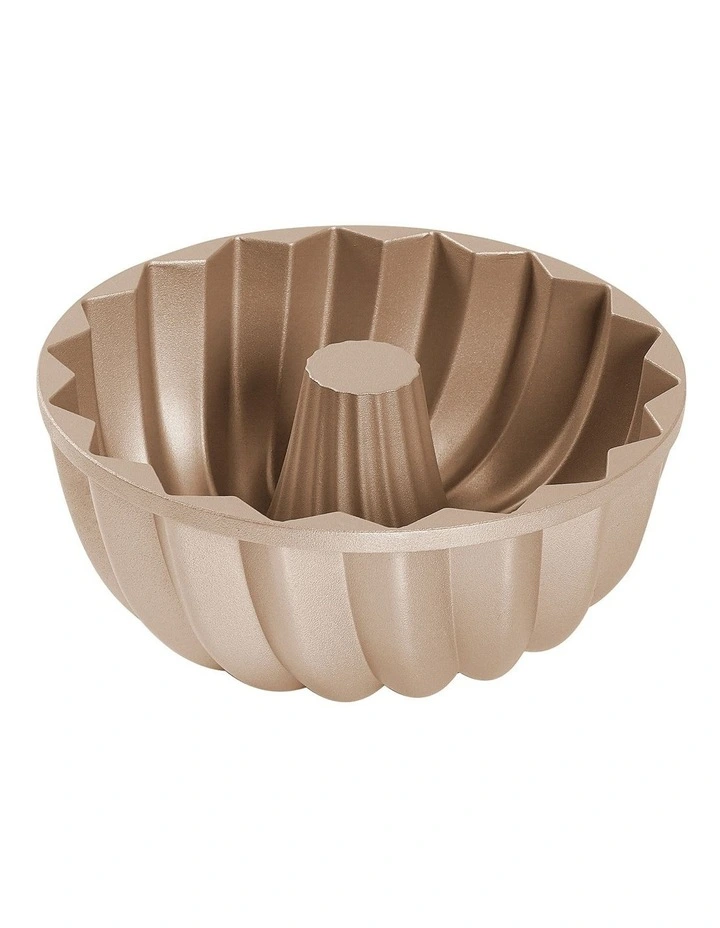 Classic Fluted Pan 23x9.8cm in Champagne image 2