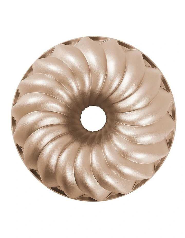 Classic Fluted Pan 23x9.8cm in Champagne image 3