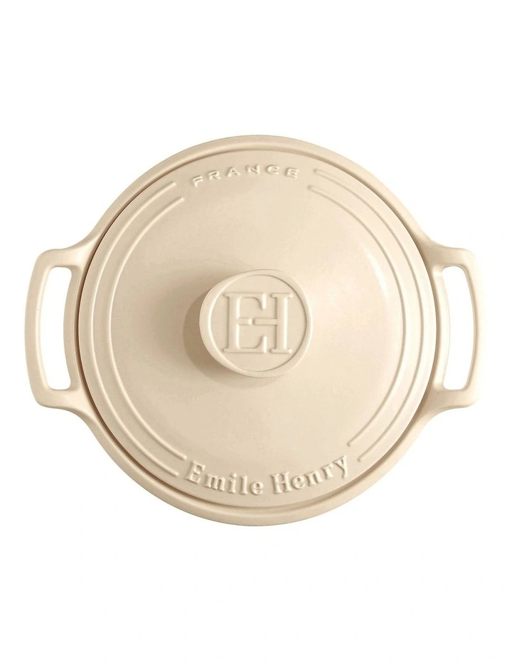 Sublime Round Casserole 4L in Sable image 3