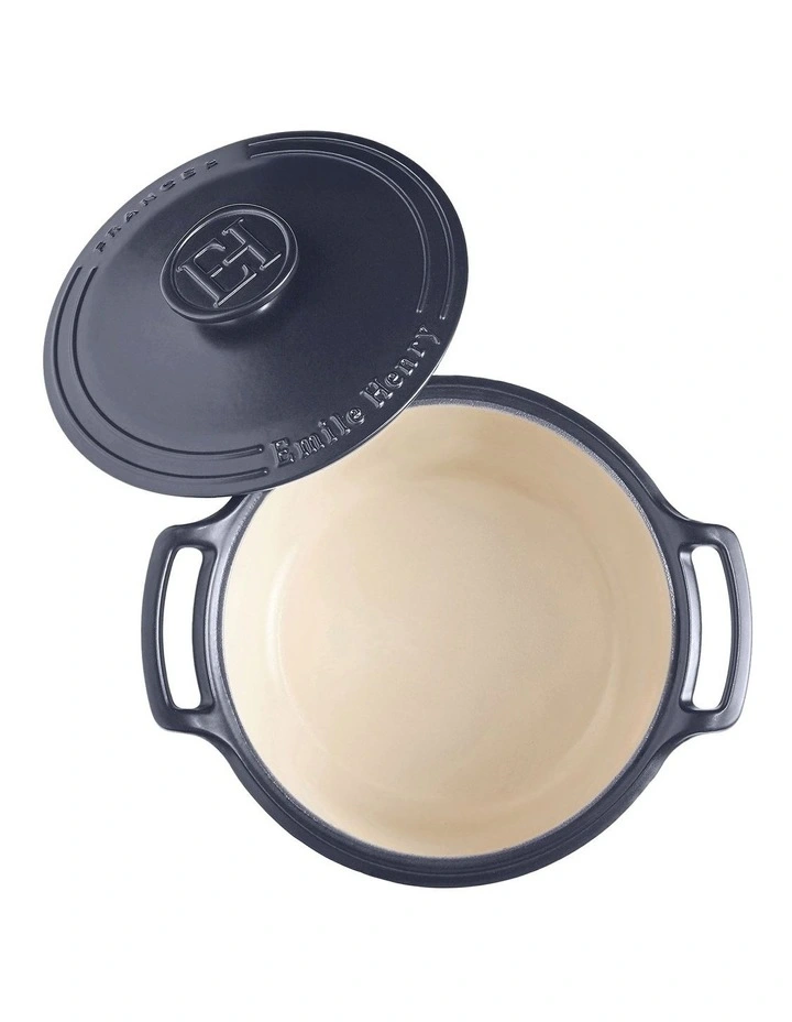 Sublime Round Casserole 4L in Indigo image 4