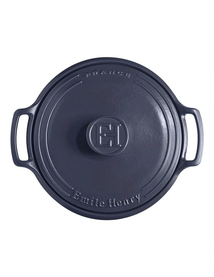 Sublime Round Casserole 5L in Indigo image 2