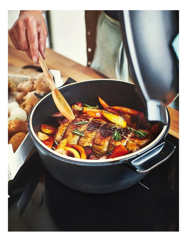 Delight Round Casserole 4L in Graphit image 5