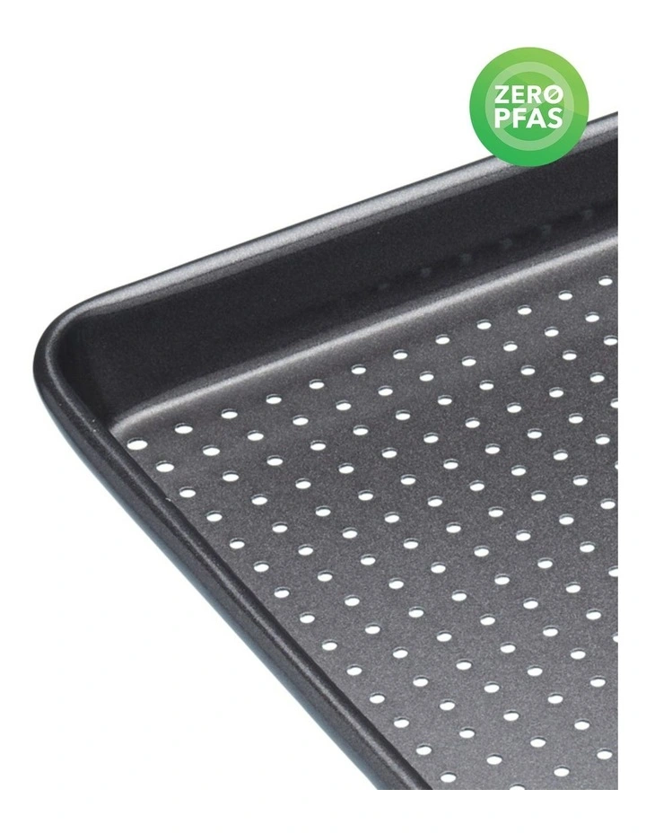 Crusty Bake Baking Tray 39.5x27cm in Carbon image 3