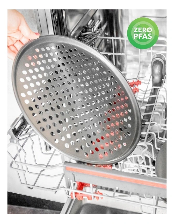 Heavy Base Round Pizza Crisper Carbon 33cm image 5