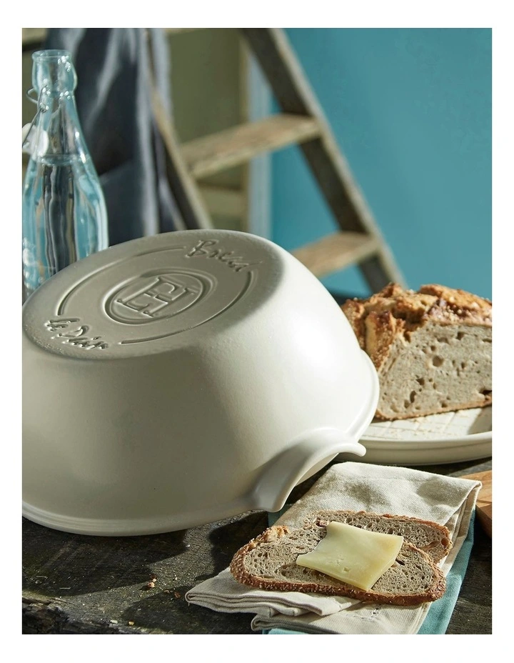 Round Bread Baker in Linen image 2