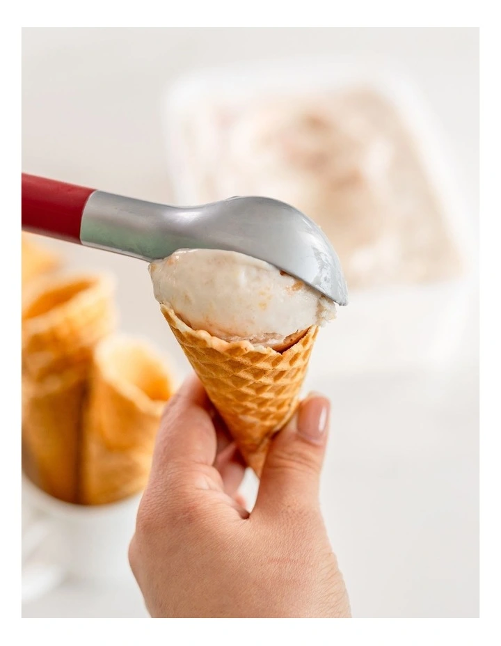 Ice Cream Scoop in Empire Red image 4