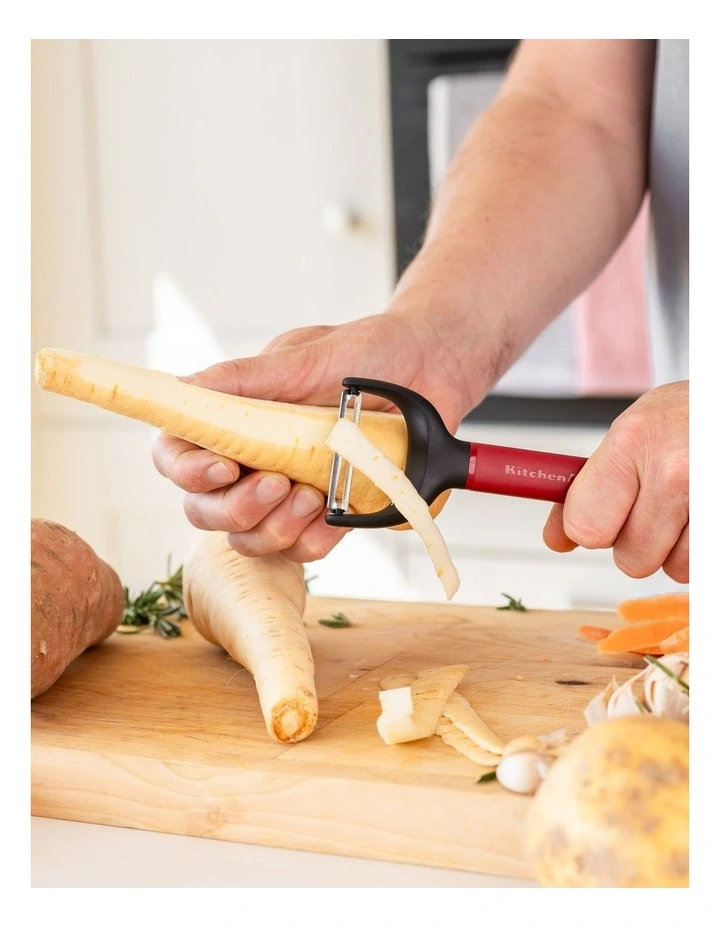 Y Peeler in Empire Red image 4