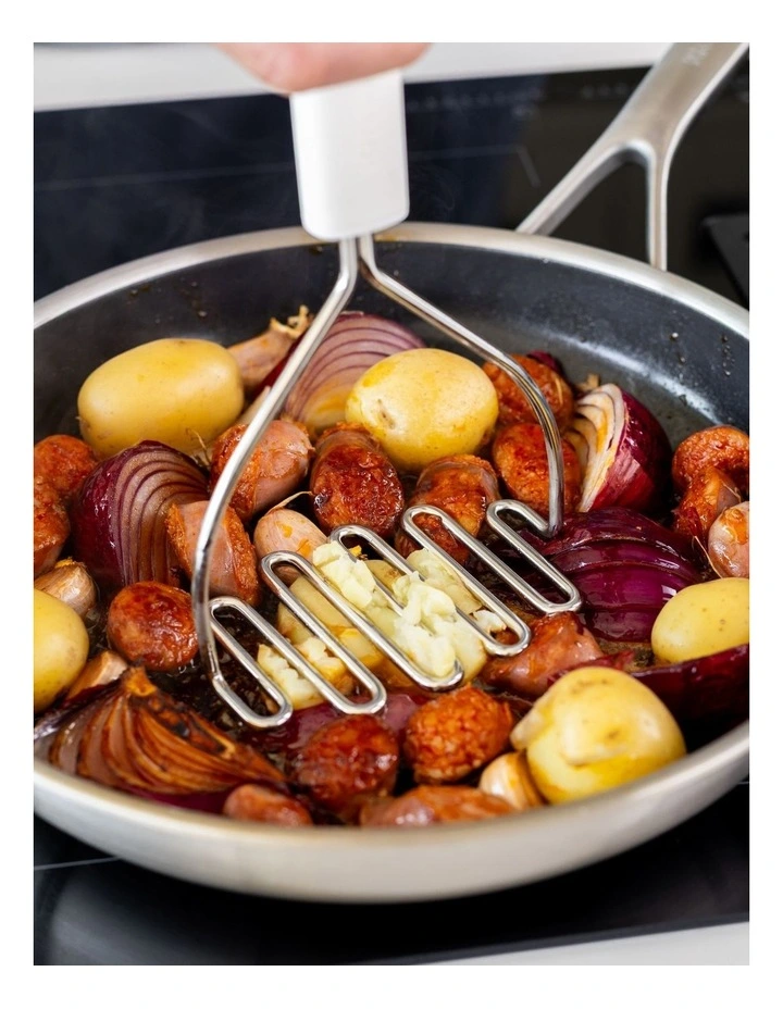 Masher in Porcelain image 5