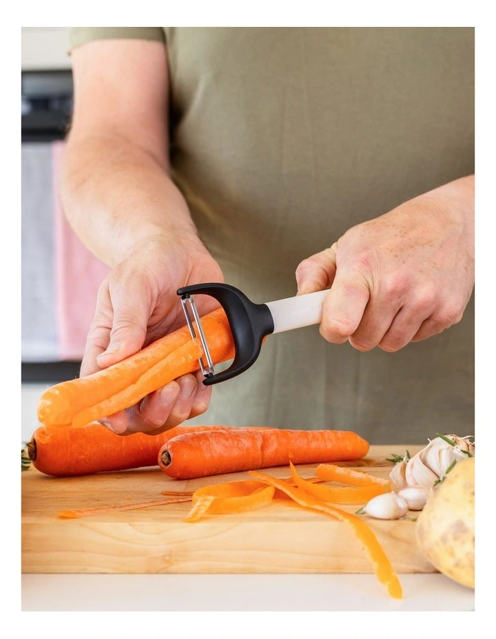 Y Peeler in Porcelain image 5