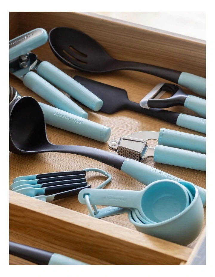 Soft Grip Ladle Mineral Water image 5