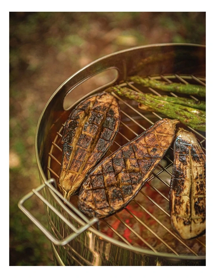 Beer Barrel BBQ with Enameled Charcoal Tray in Stainless Steel image 5
