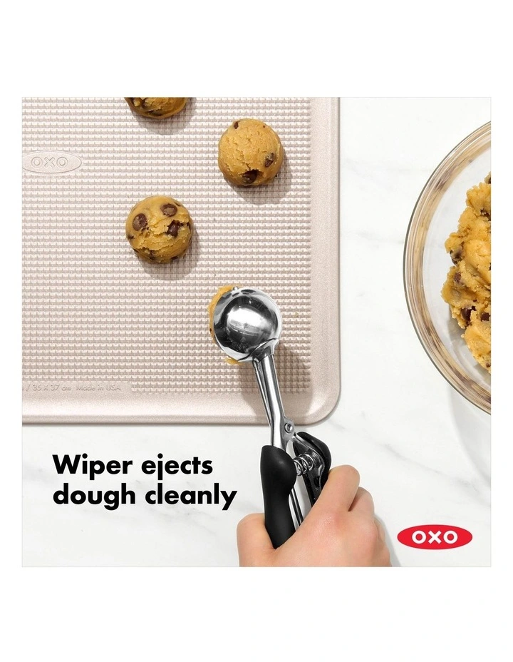 Medium Cookie Scoop in Black image 6