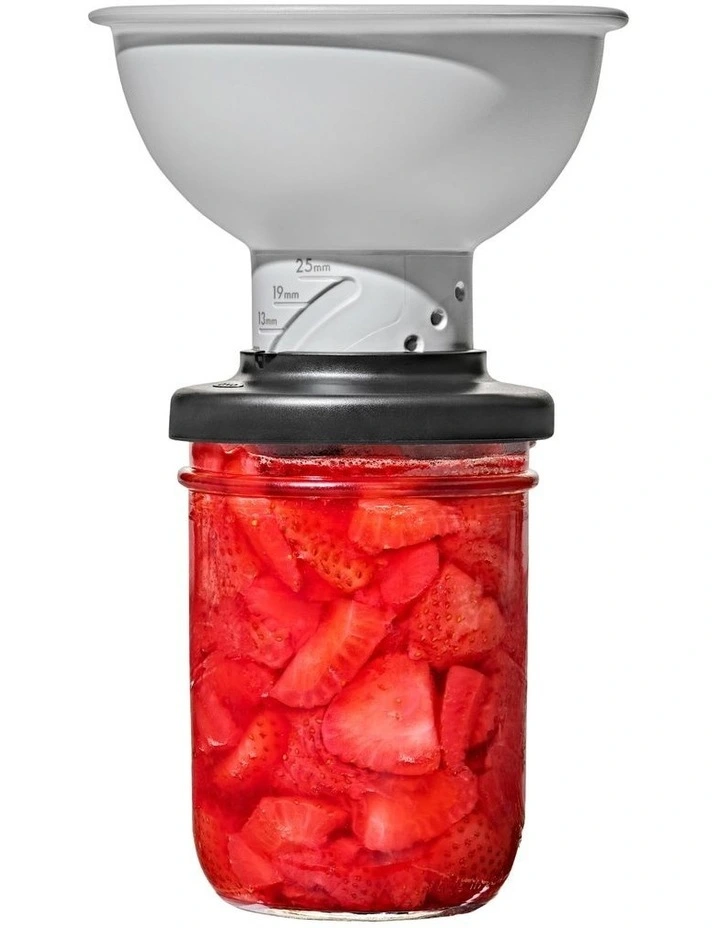 Adjustable Funnel image 4