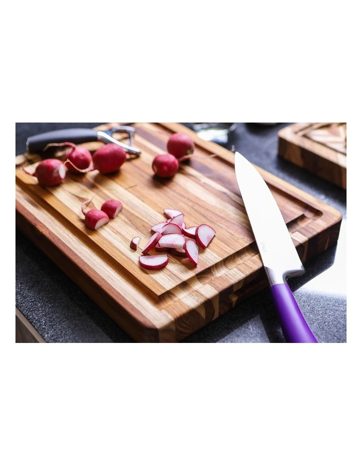 Traditional Medium Cutting Board With Juice Canal in Brown image 4