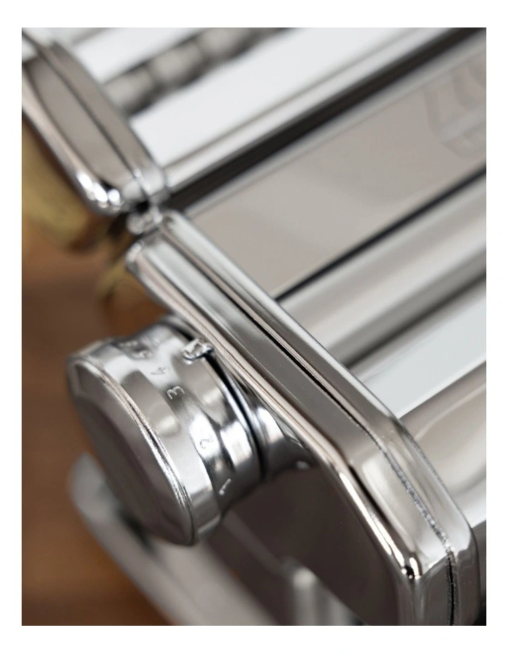 Premium Plus Pasta Machine in Silver image 3