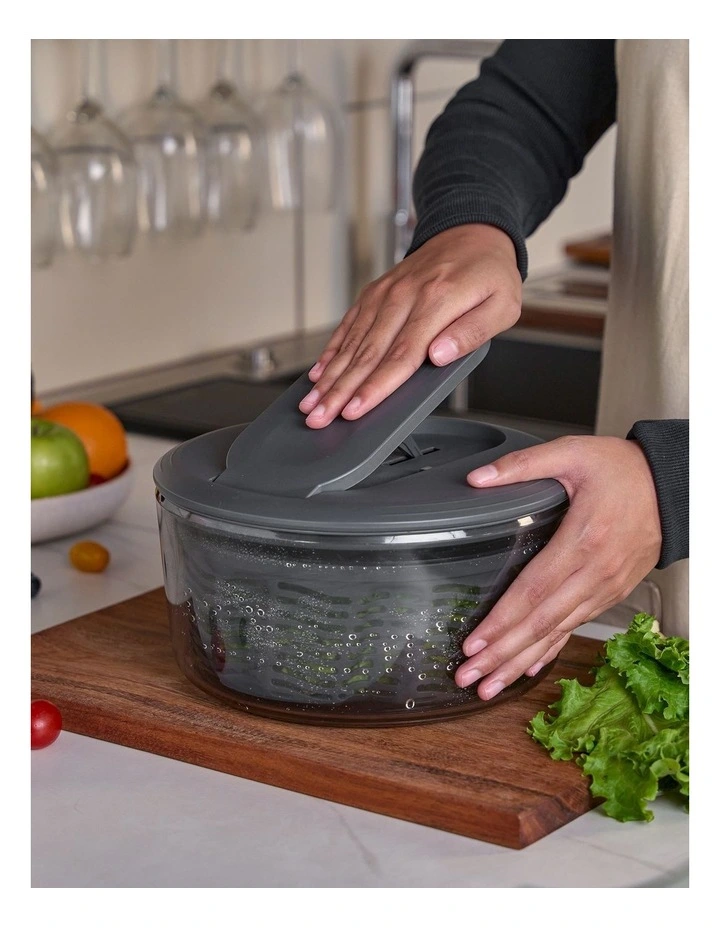 Swift Dry Salad Spinner Small in Grey image 4