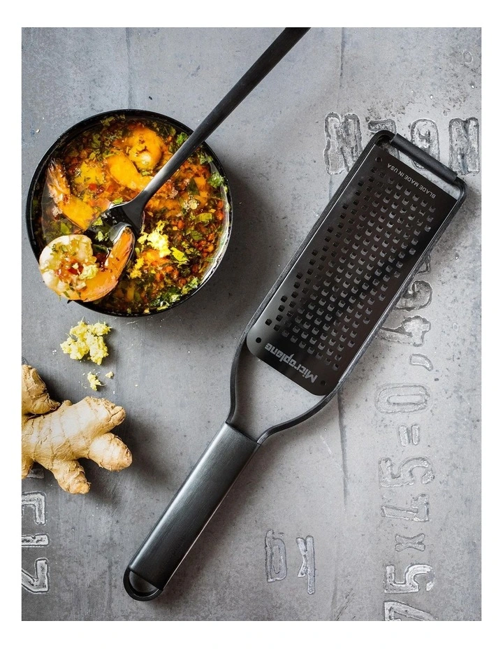 Sheep Coarse Grater in Black image 3