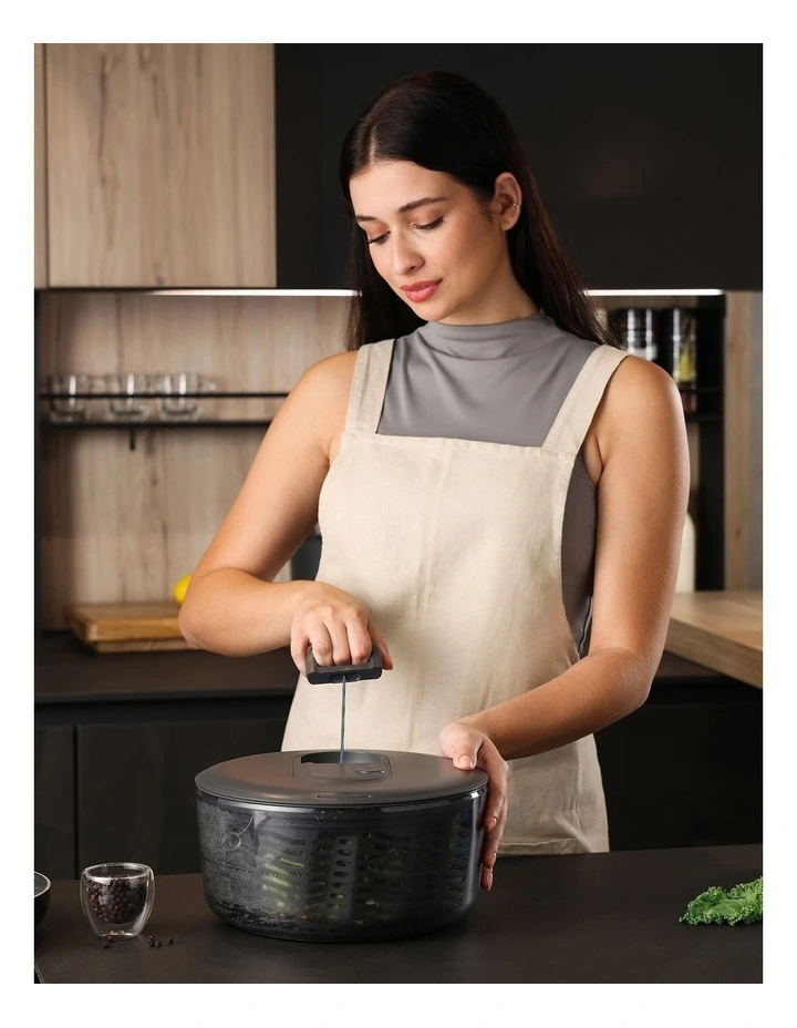Easy Spin Salad Spinner Large in Grey image 7