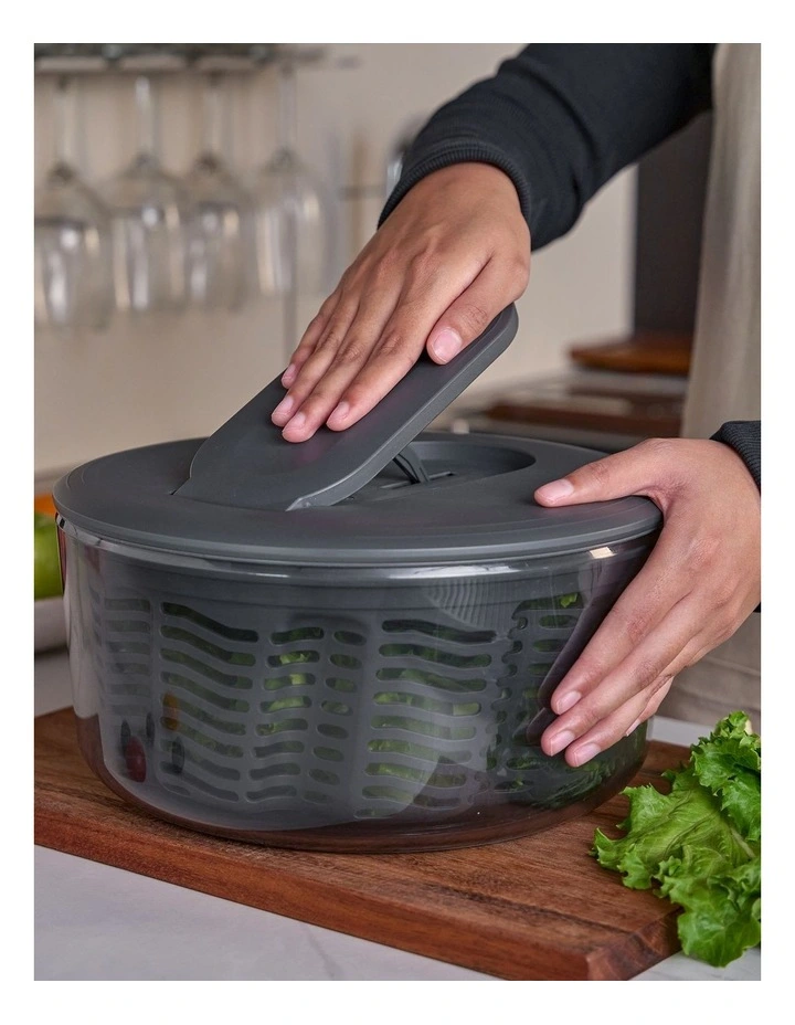 Swift Dry Large Salad Spinner in Grey image 4