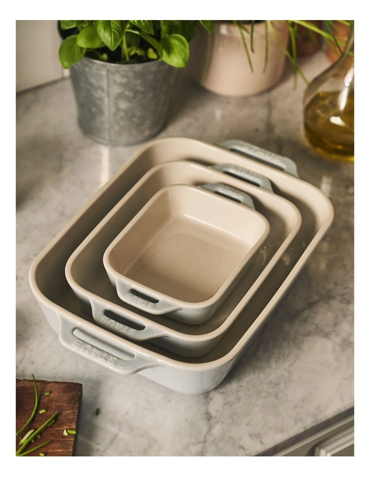 Ceramic Oven Dish Set of 3 in Blue image 2