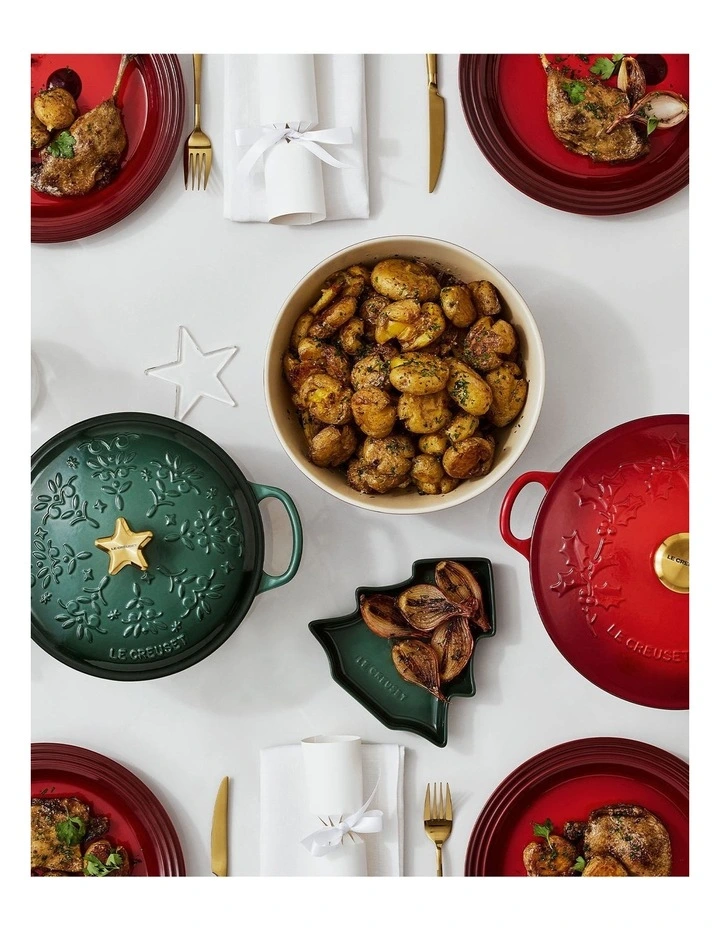 Round Mini Cocotte Star Knob 4C 700ml in Artichaut image 5