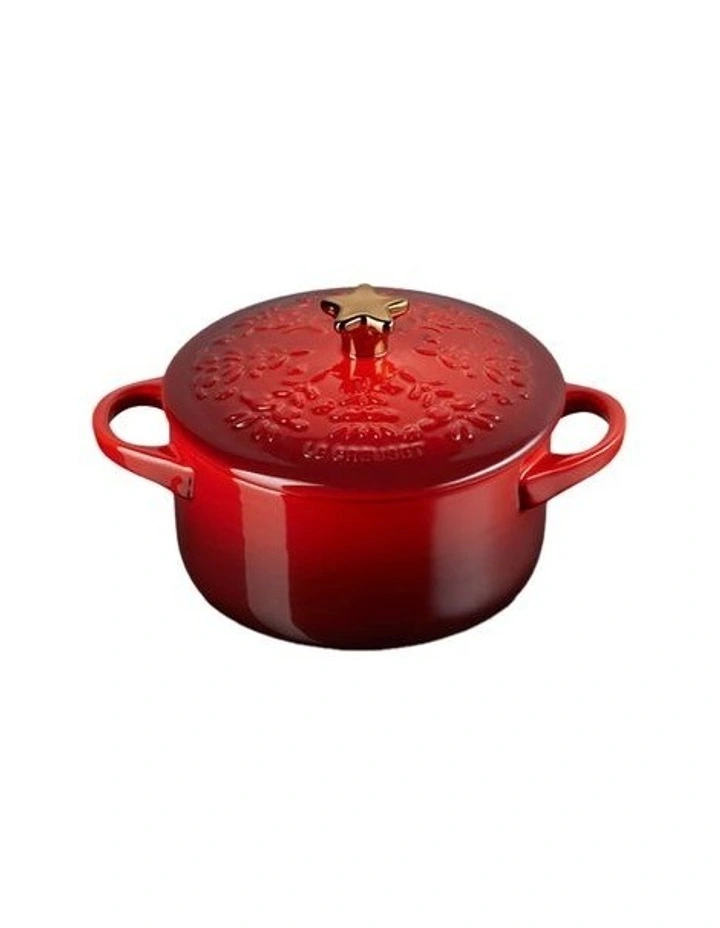 Round Mini Cocotte Star Knob 4C 700ml in Cerise image 1