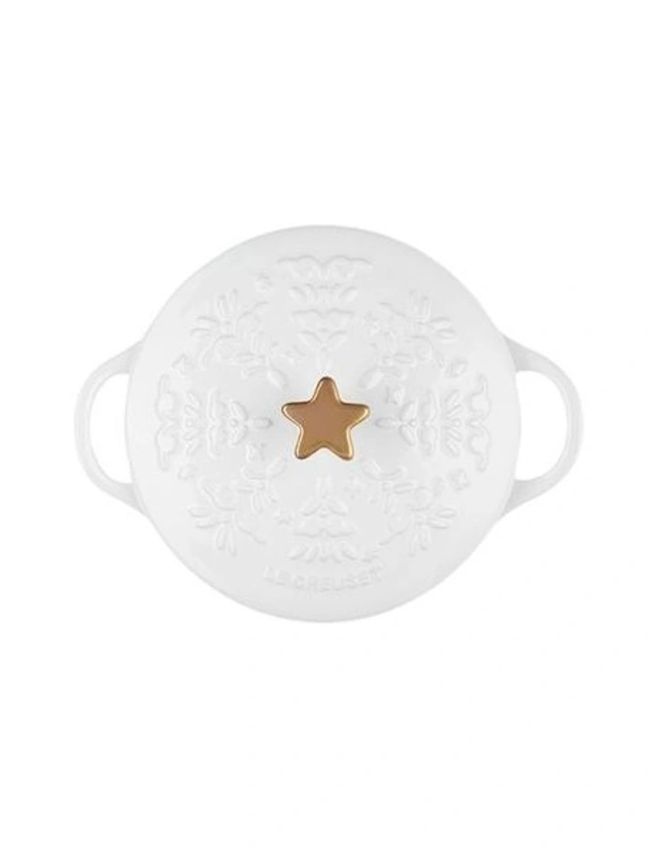 Round Mini Cocotte Star Knob 4C 700ml in White image 1