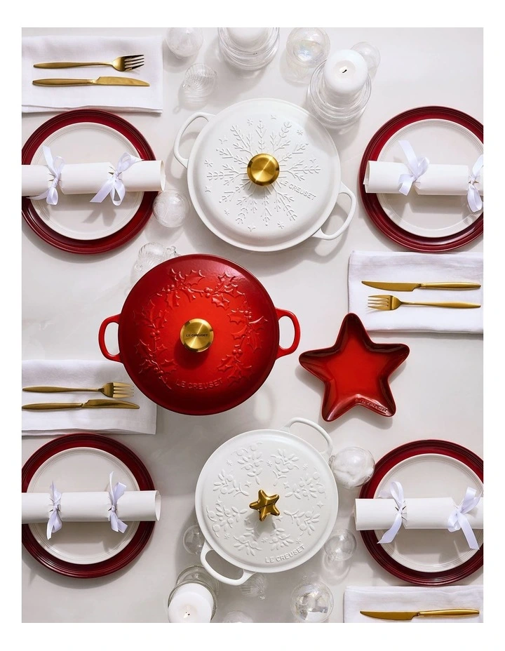 Round Mini Cocotte Star Knob 4C 700ml in White image 6