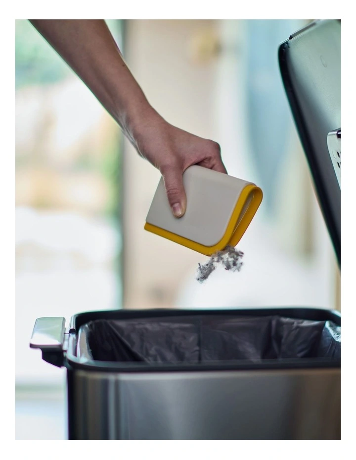 CleanTech 3-in-1 Pet Hair Cleaning Tool image 3