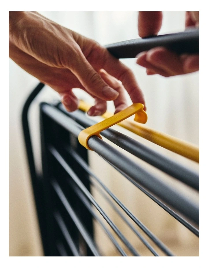 AirFrame 16m in Black image 4