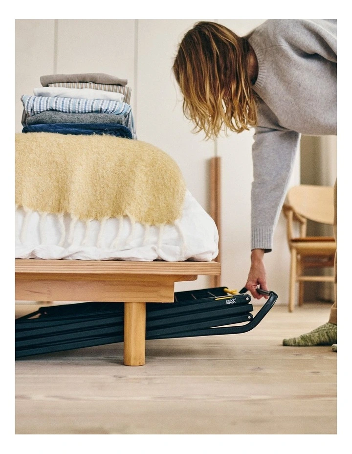 AirFrame 16m in Black image 5