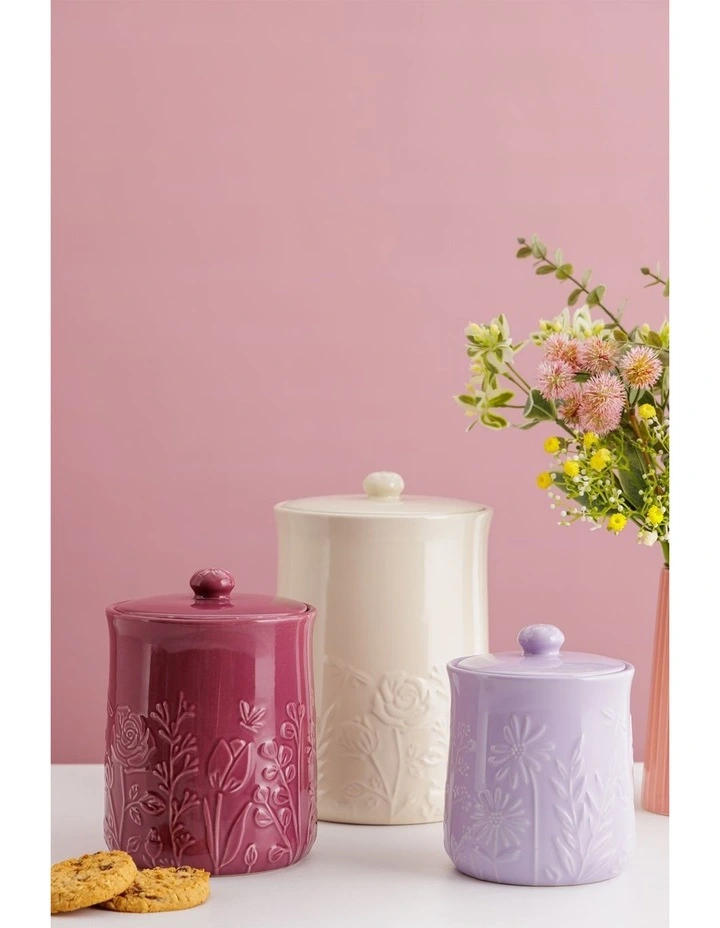 In The Meadow Lilac Storage Jar 15 x 11.5cm/800ml in Lilac image 5