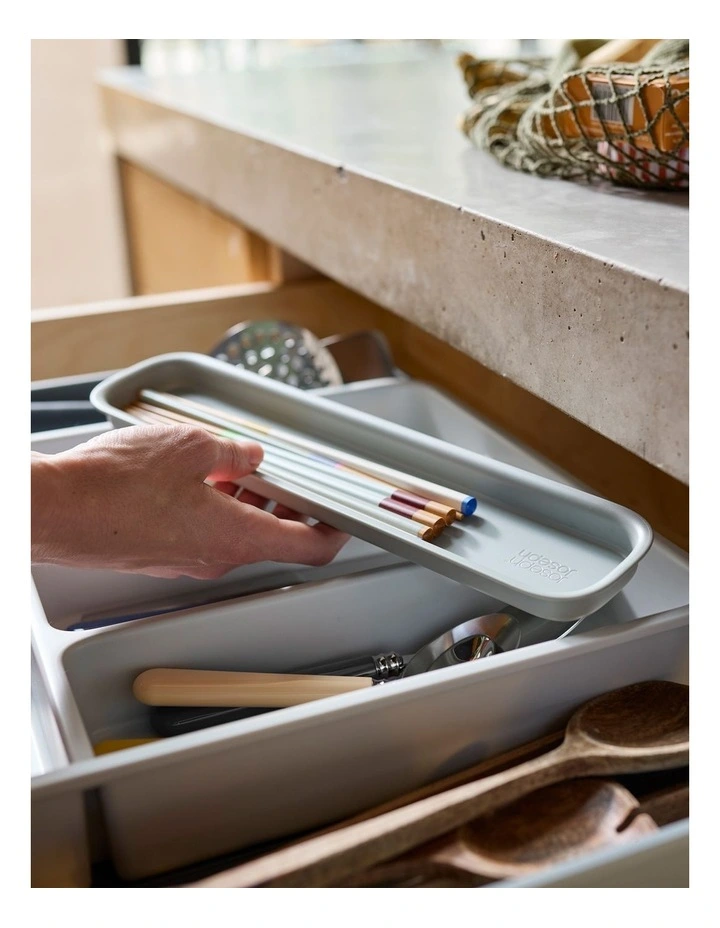 Drawer Store Expanding Cutlery Tray in Multi image 5